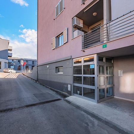 Aureo Apartment Pula Center Экстерьер фото