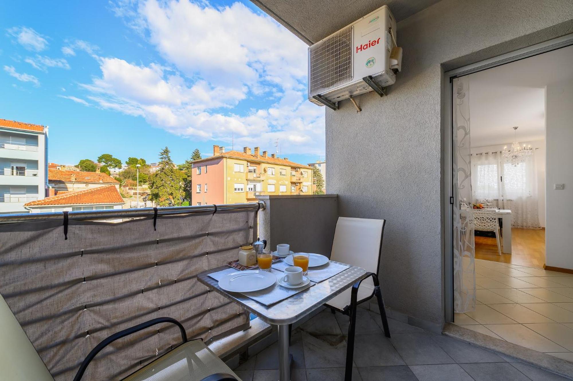 Aureo Apartment Pula Center Экстерьер фото