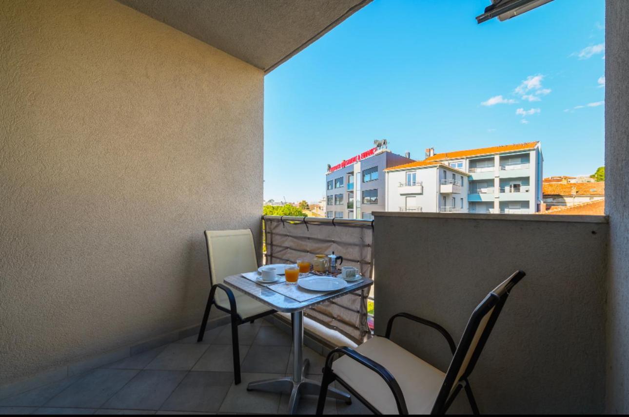 Aureo Apartment Pula Center Экстерьер фото