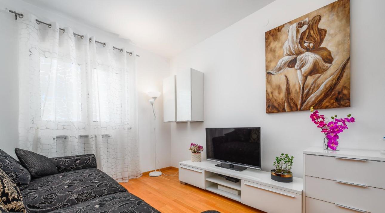 Aureo Apartment Pula Center Экстерьер фото